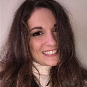 Meet your Posher, Ave